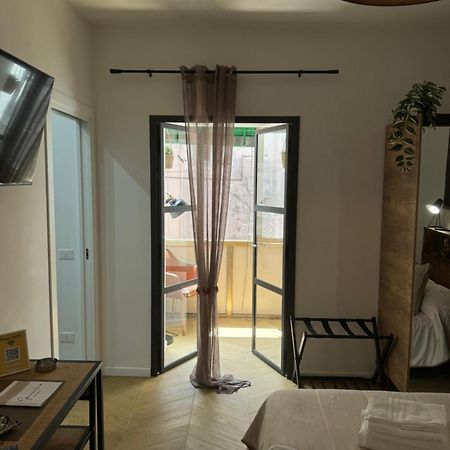Gennarino Apartments - Panorama Suite With Balcony And Urban Loft ナポリ エクステリア 写真