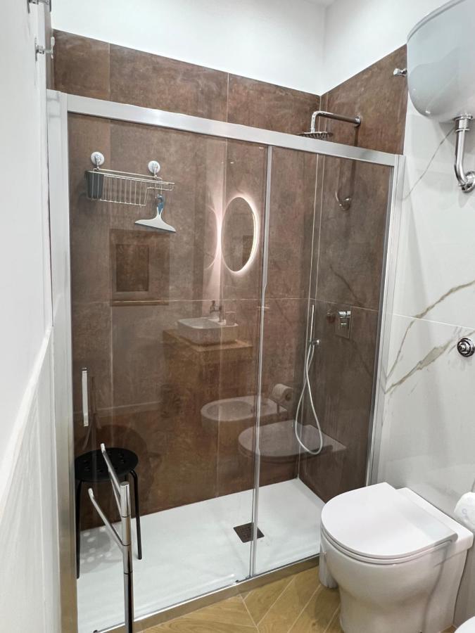 Gennarino Apartments - Panorama Suite With Balcony And Urban Loft ナポリ エクステリア 写真
