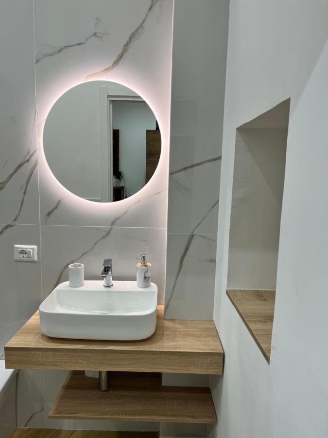 Gennarino Apartments - Panorama Suite With Balcony And Urban Loft ナポリ エクステリア 写真