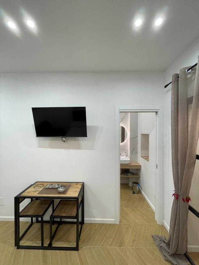 Gennarino Apartments - Panorama Suite With Balcony And Urban Loft ナポリ エクステリア 写真