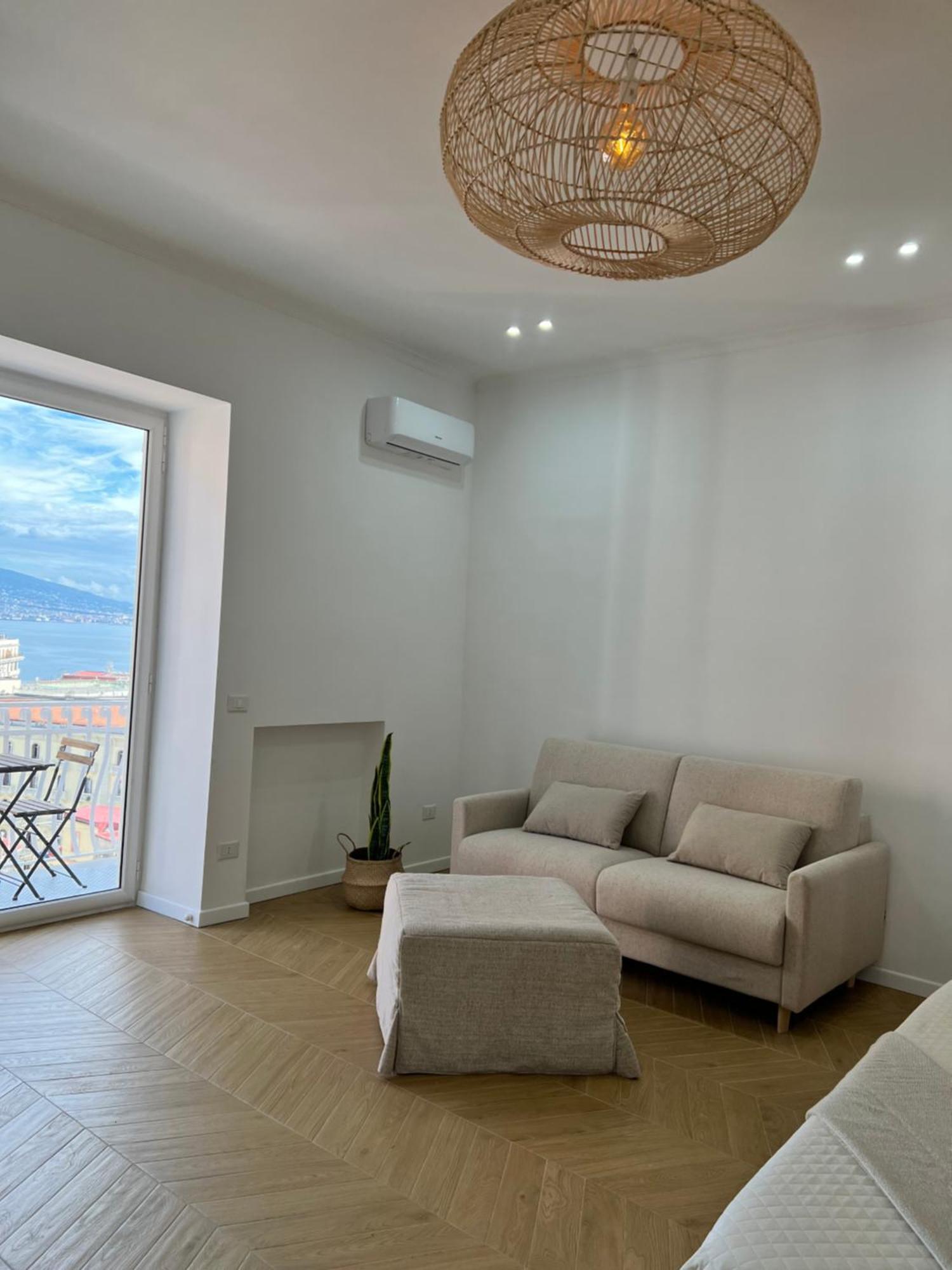 Gennarino Apartments - Panorama Suite With Balcony And Urban Loft ナポリ エクステリア 写真