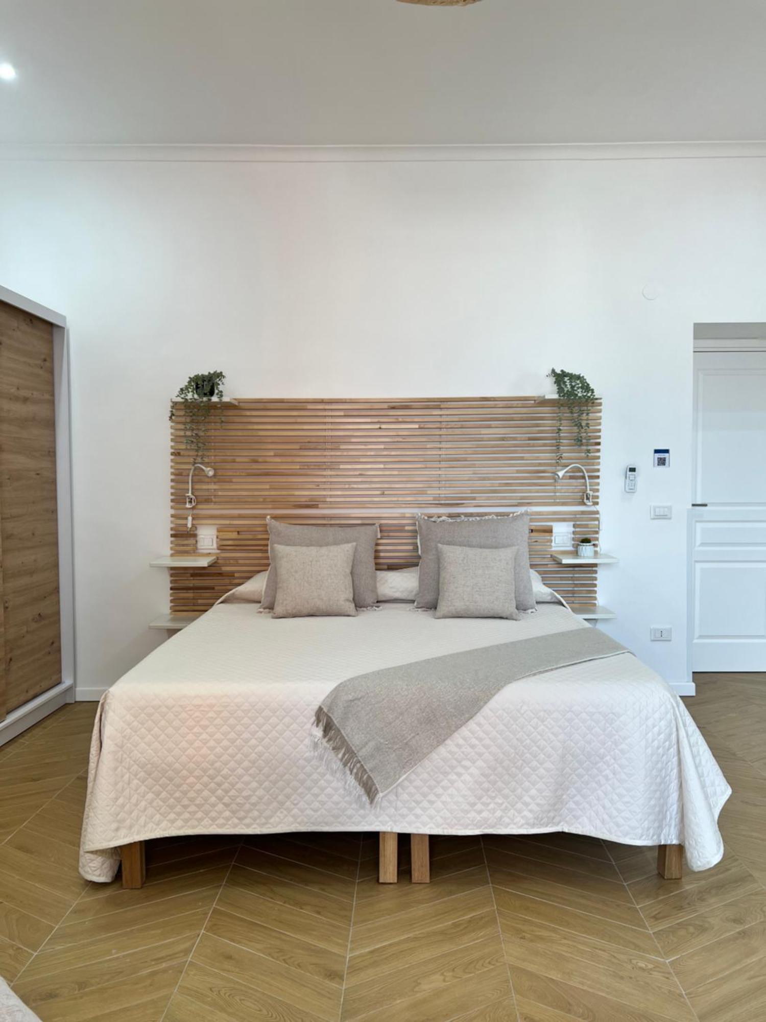Gennarino Apartments - Panorama Suite With Balcony And Urban Loft ナポリ エクステリア 写真