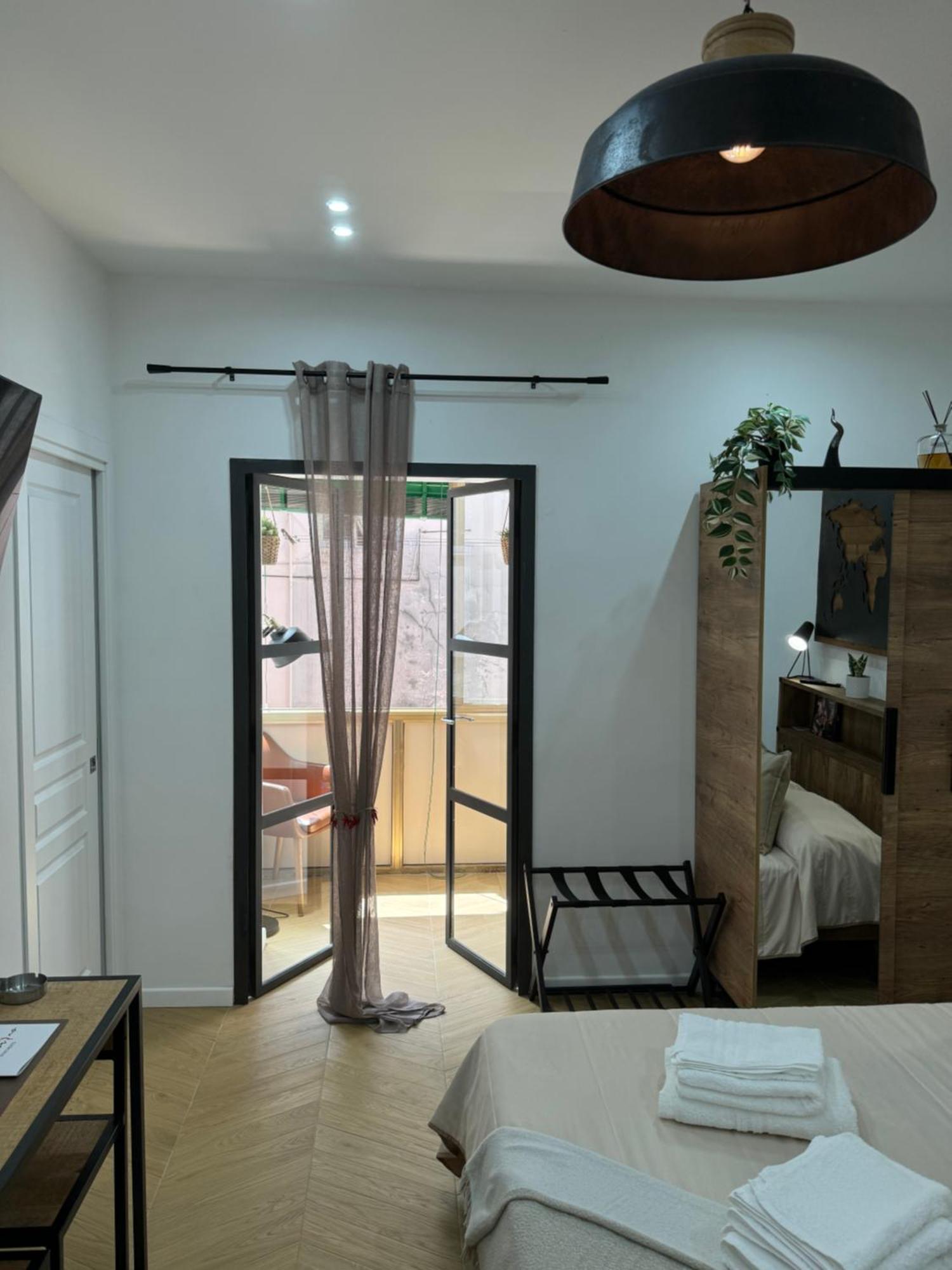 Gennarino Apartments - Panorama Suite With Balcony And Urban Loft ナポリ エクステリア 写真
